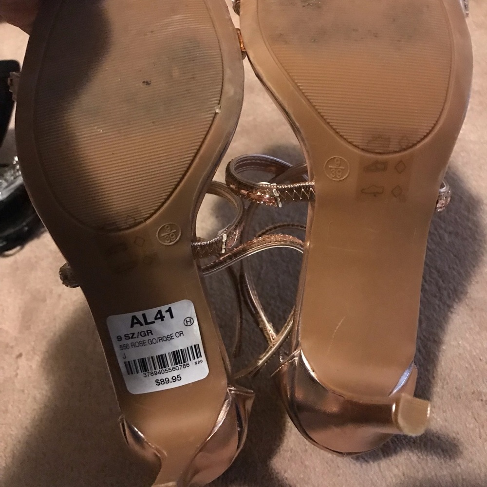 le chateau sandal - Picture 2 of 3